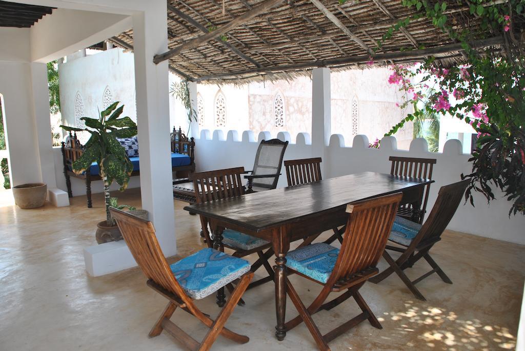 Shella White House Bed & Breakfast Lamu Exterior photo