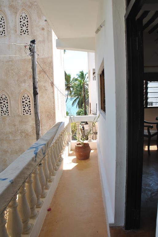 Shella White House Bed & Breakfast Lamu Exterior photo