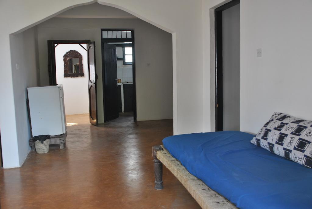 Shella White House Bed & Breakfast Lamu Exterior photo